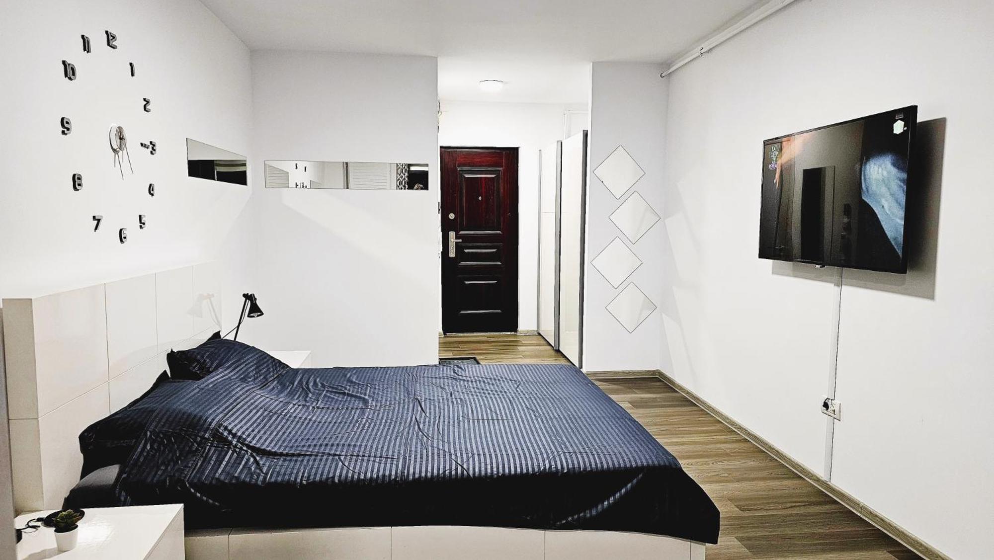 Spoil Yourself With Style, Comfort And Luxury - Tony'S Studios Luxury ピテシュティ エクステリア 写真